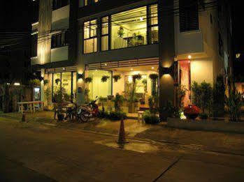 Centana Apartment Bangkok Ngoại thất bức ảnh
