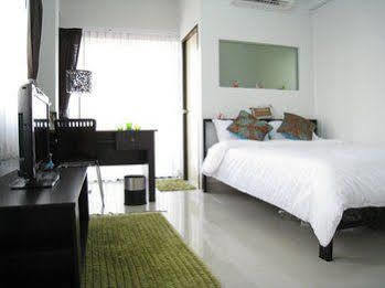 Centana Apartment Bangkok Ngoại thất bức ảnh